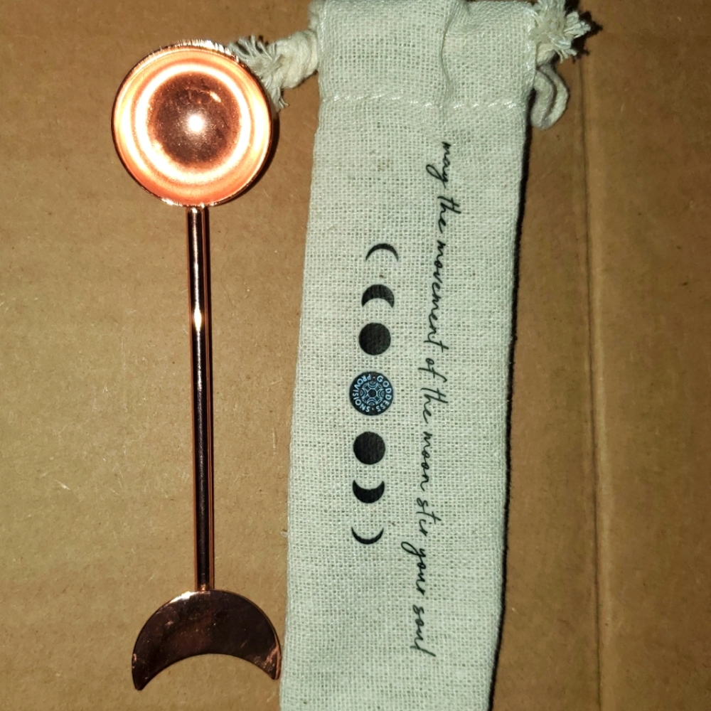 Goddess Provisions ceremonial teaspoon. Copper with a linen bag.